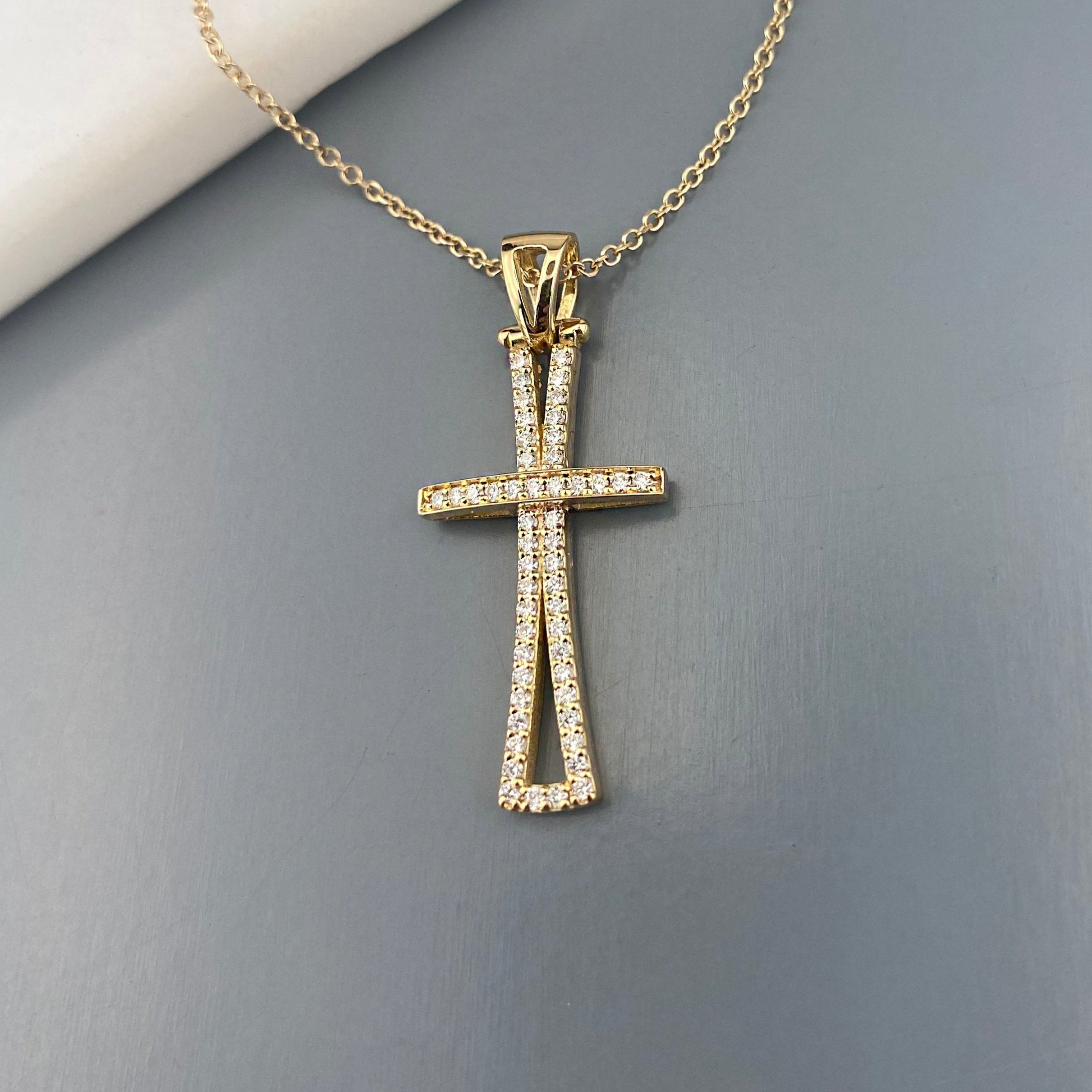 18k crosses with Diamonds – Goldenpap